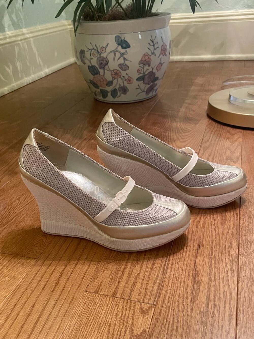 Silver Foil Wedges size 6 1/2